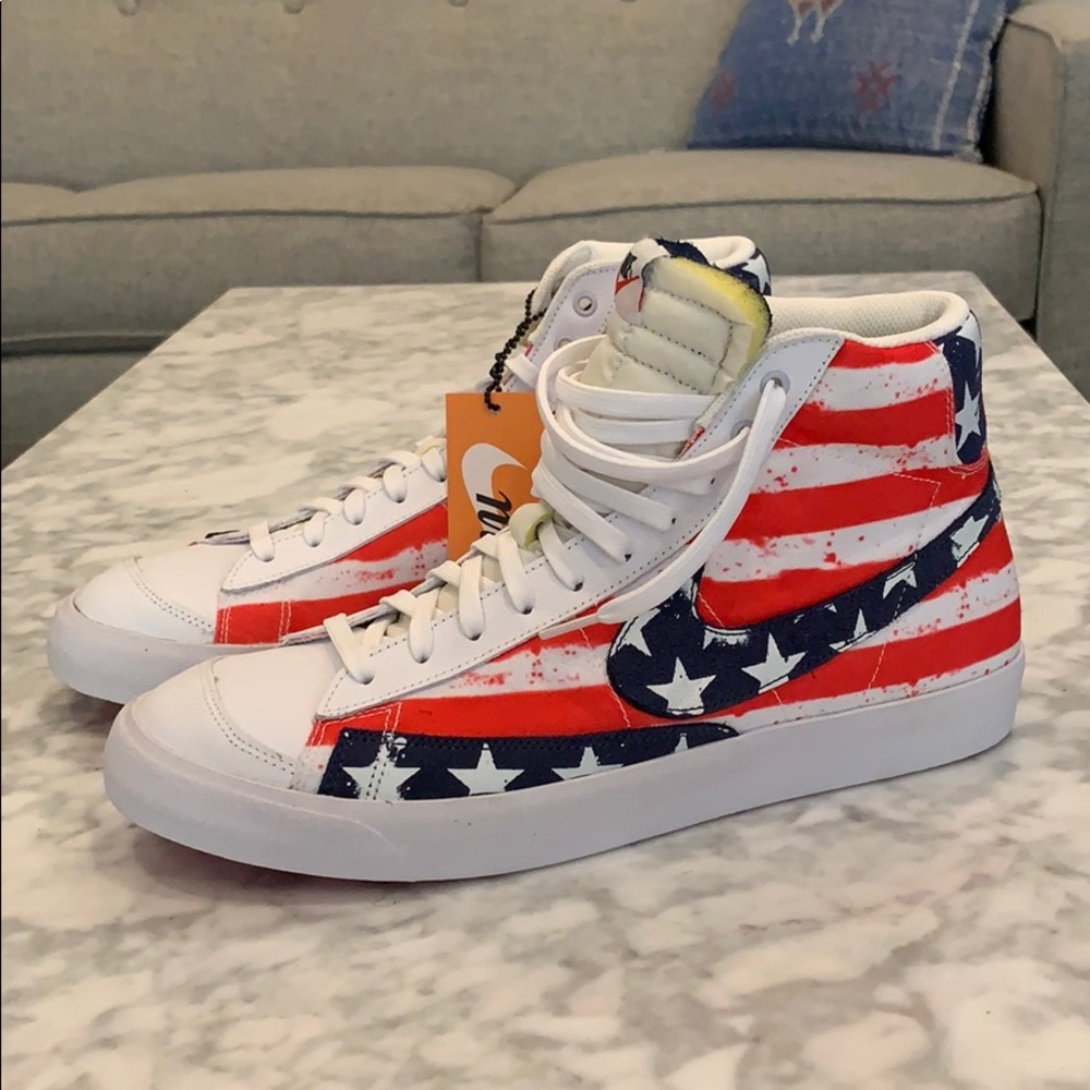 NWT Nike Blazer Mid ‘77 Premium, Size 12